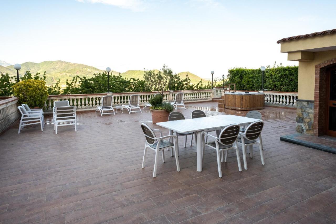Villa Marina Cava deʼ Tirreni Exteriör bild